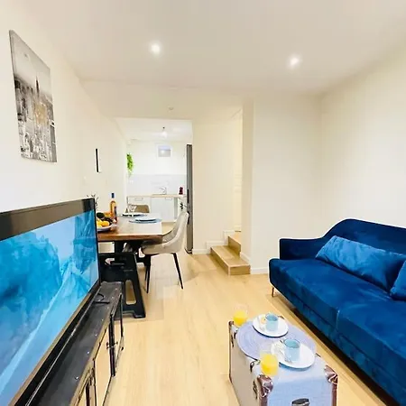 Apartment Notre Dame Yourhosthelper